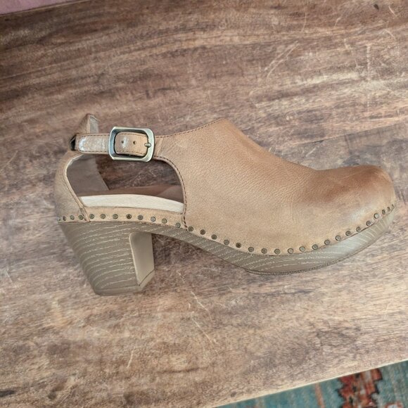 Dansko Sassy Stylish Upfront Closed Toe Clog - Picture 6 of 10